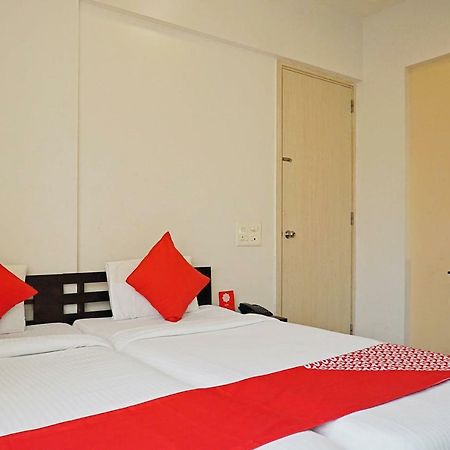 Oyo 12227 Hotel Resonare Baner Pune Esterno foto