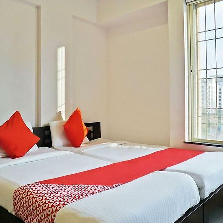 Oyo 12227 Hotel Resonare Baner Pune Esterno foto