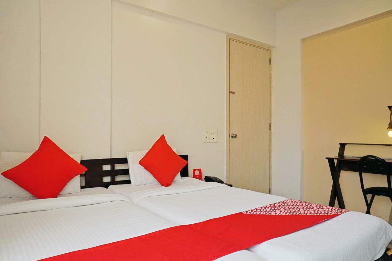 Oyo 12227 Hotel Resonare Baner Pune Esterno foto