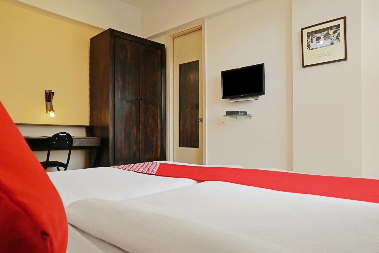 Oyo 12227 Hotel Resonare Baner Pune Esterno foto