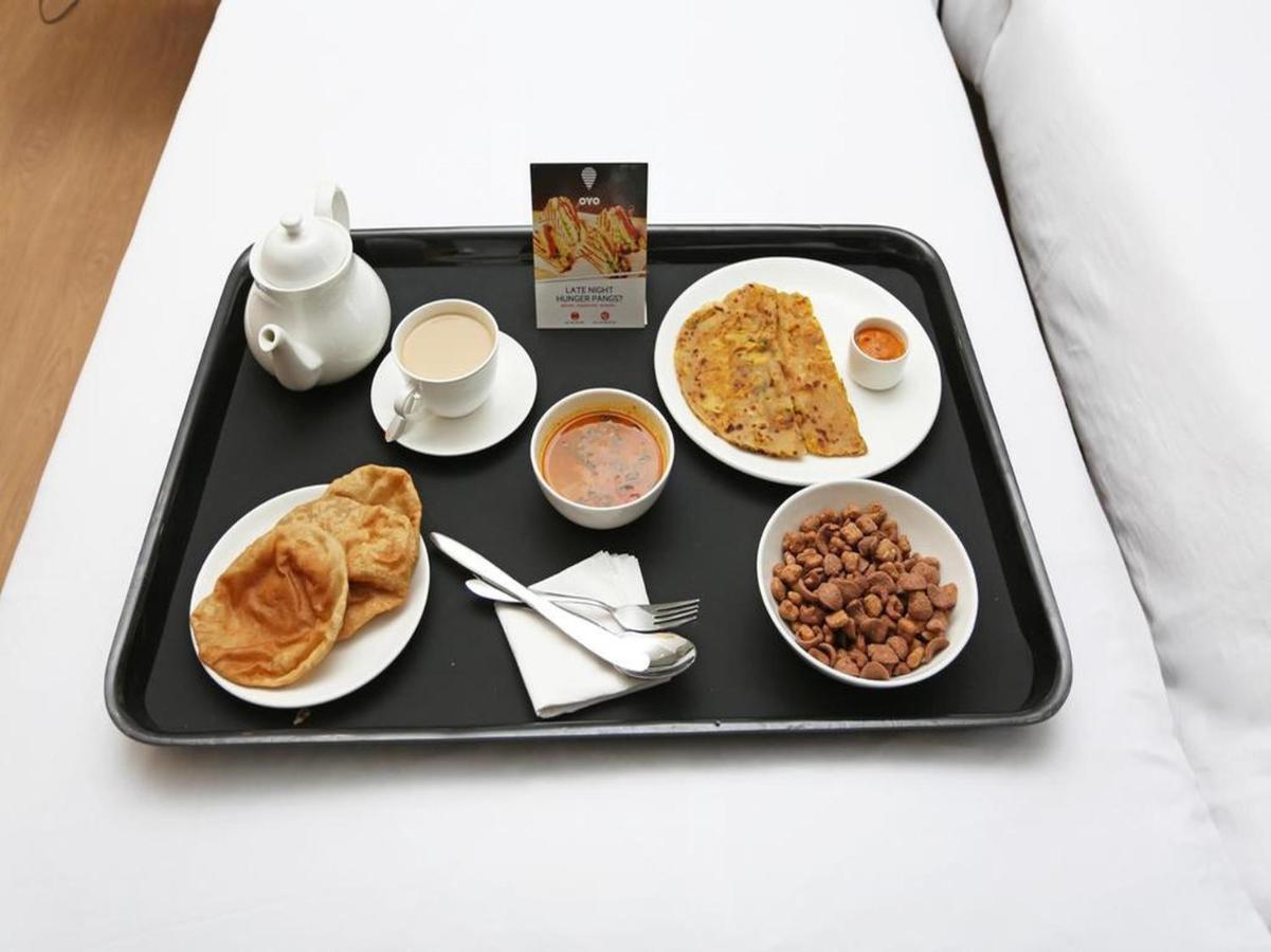 Oyo 12227 Hotel Resonare Baner Pune Esterno foto